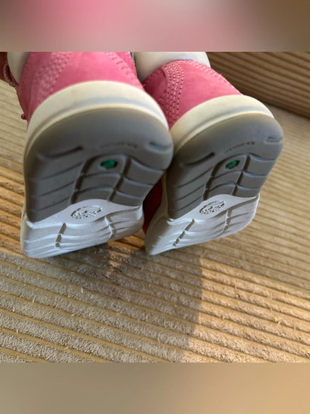 Kids timberland Pink Suede Lace-Up Boots
